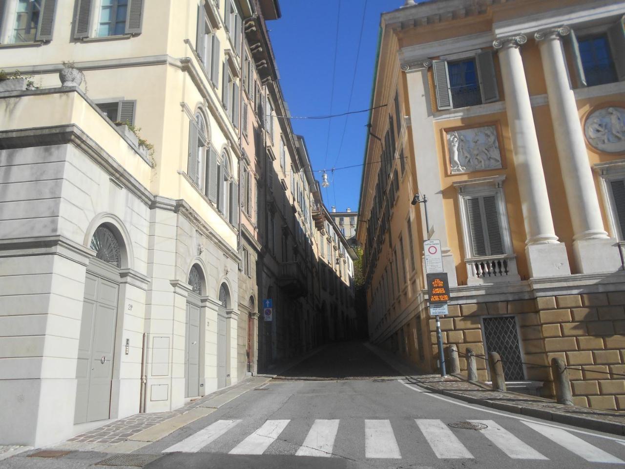 Guesthouse Viale Bergamo Exteriör bild